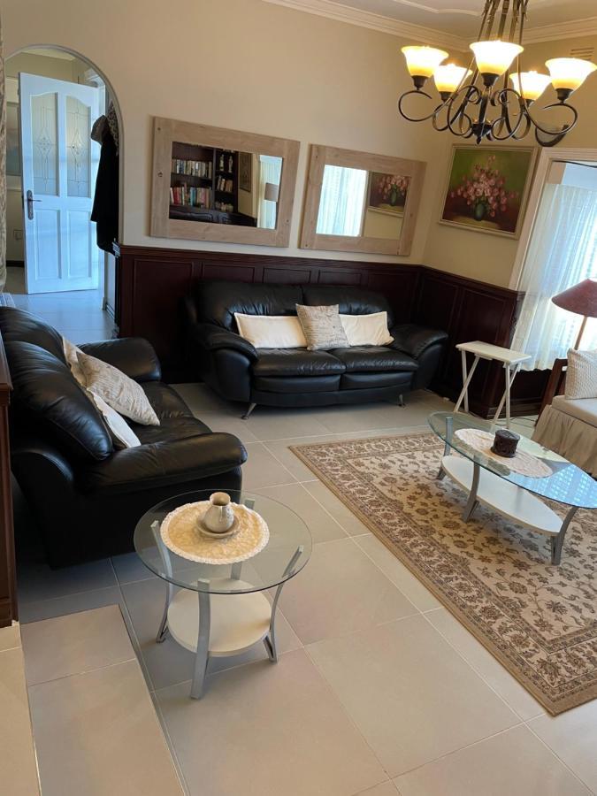 Eden Rose Manor B&B La Mercy Εξωτερικό φωτογραφία