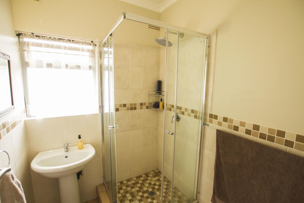 Eden Rose Manor B&B La Mercy Εξωτερικό φωτογραφία