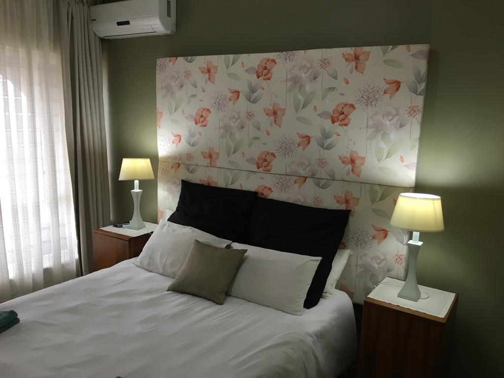 Eden Rose Manor B&B La Mercy Εξωτερικό φωτογραφία