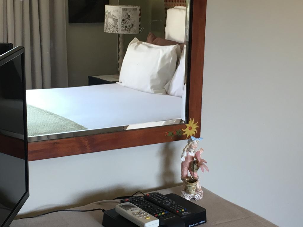 Eden Rose Manor B&B La Mercy Εξωτερικό φωτογραφία